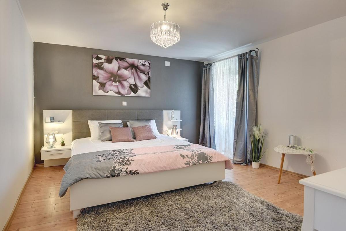 Villa Micol Gajana Екстериор снимка