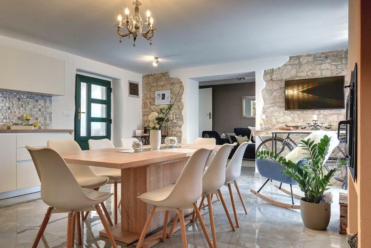 Villa Micol Gajana Екстериор снимка