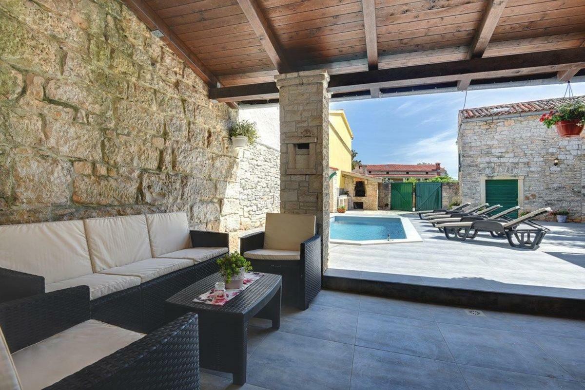 Villa Micol Gajana Екстериор снимка